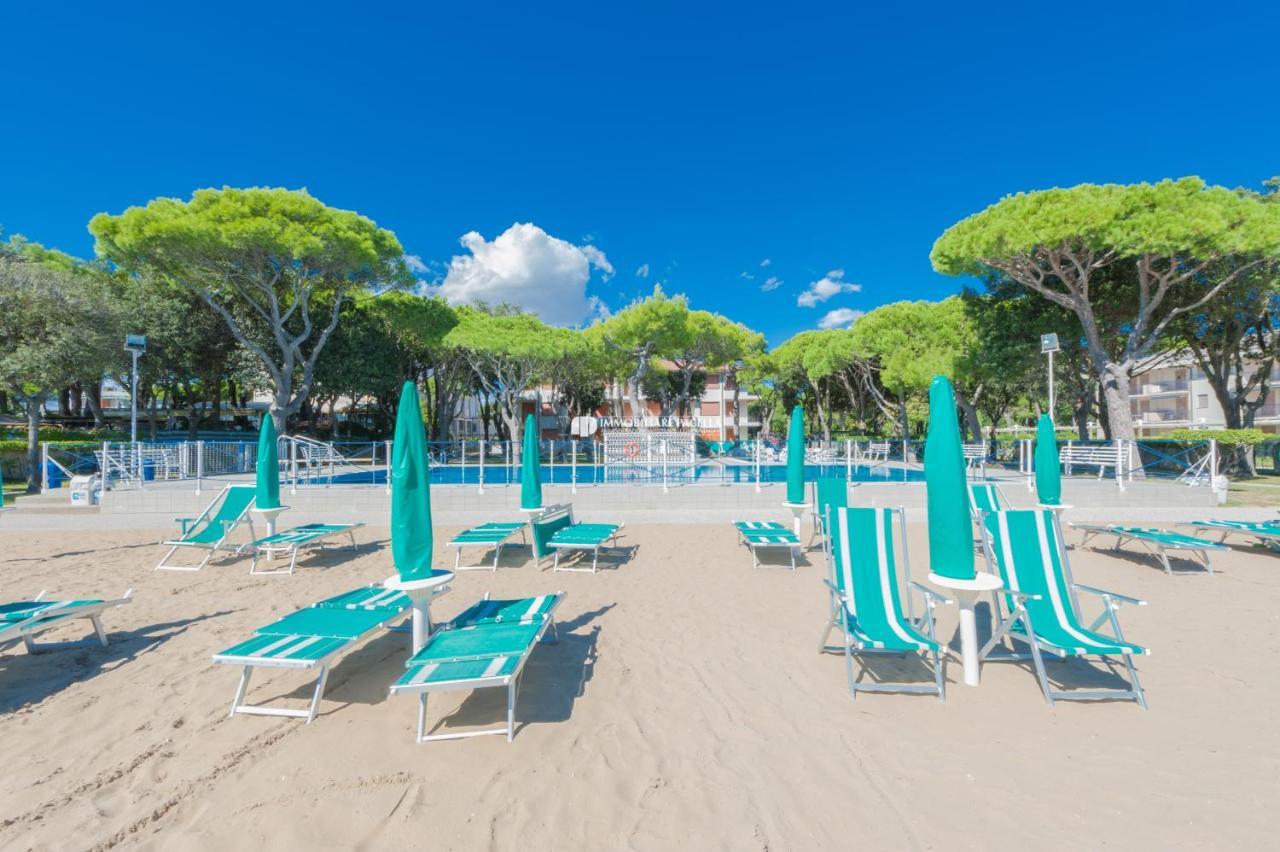 Park Residence Immobiliare Pacella Лидо-ди-Езоло Экстерьер фото