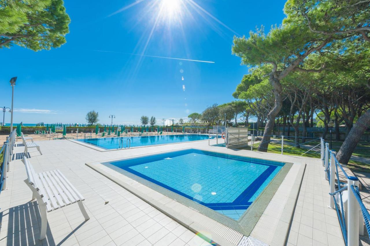 Park Residence Immobiliare Pacella Лидо-ди-Езоло Экстерьер фото