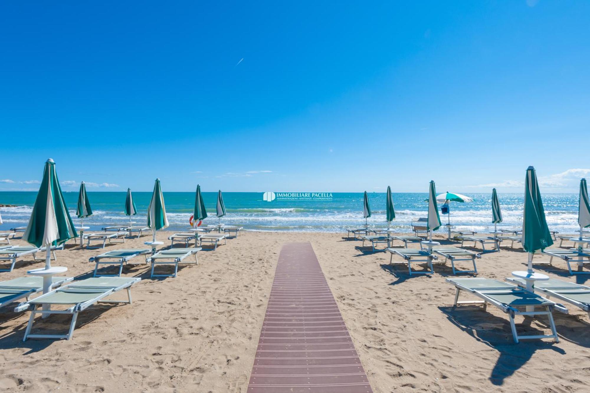 Park Residence Immobiliare Pacella Лидо-ди-Езоло Экстерьер фото